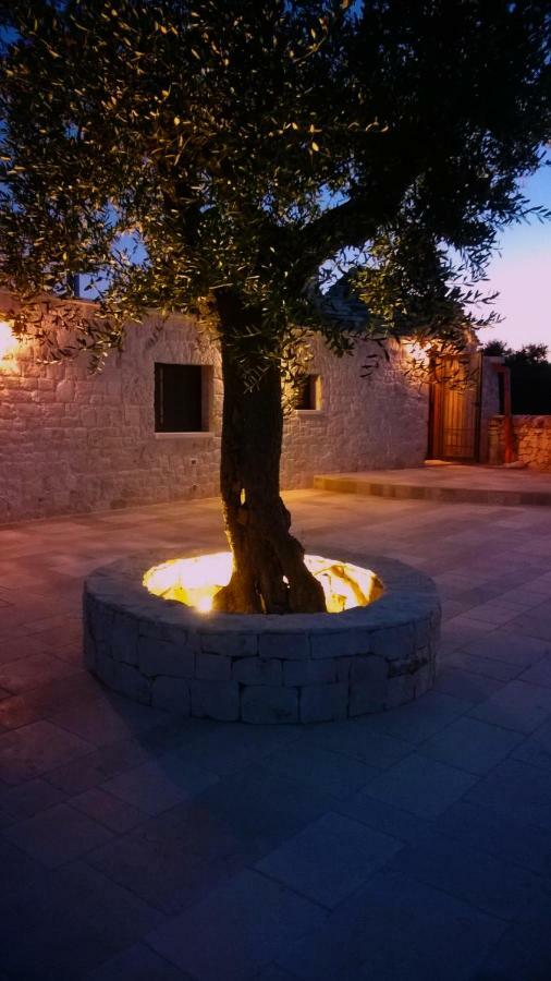Trulli A Sud-Est Villa อัลเบโรเบลโล ภายนอก รูปภาพ