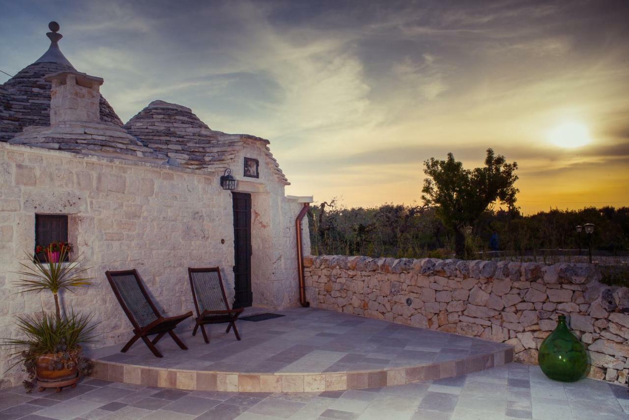 Trulli A Sud-Est Villa อัลเบโรเบลโล ภายนอก รูปภาพ